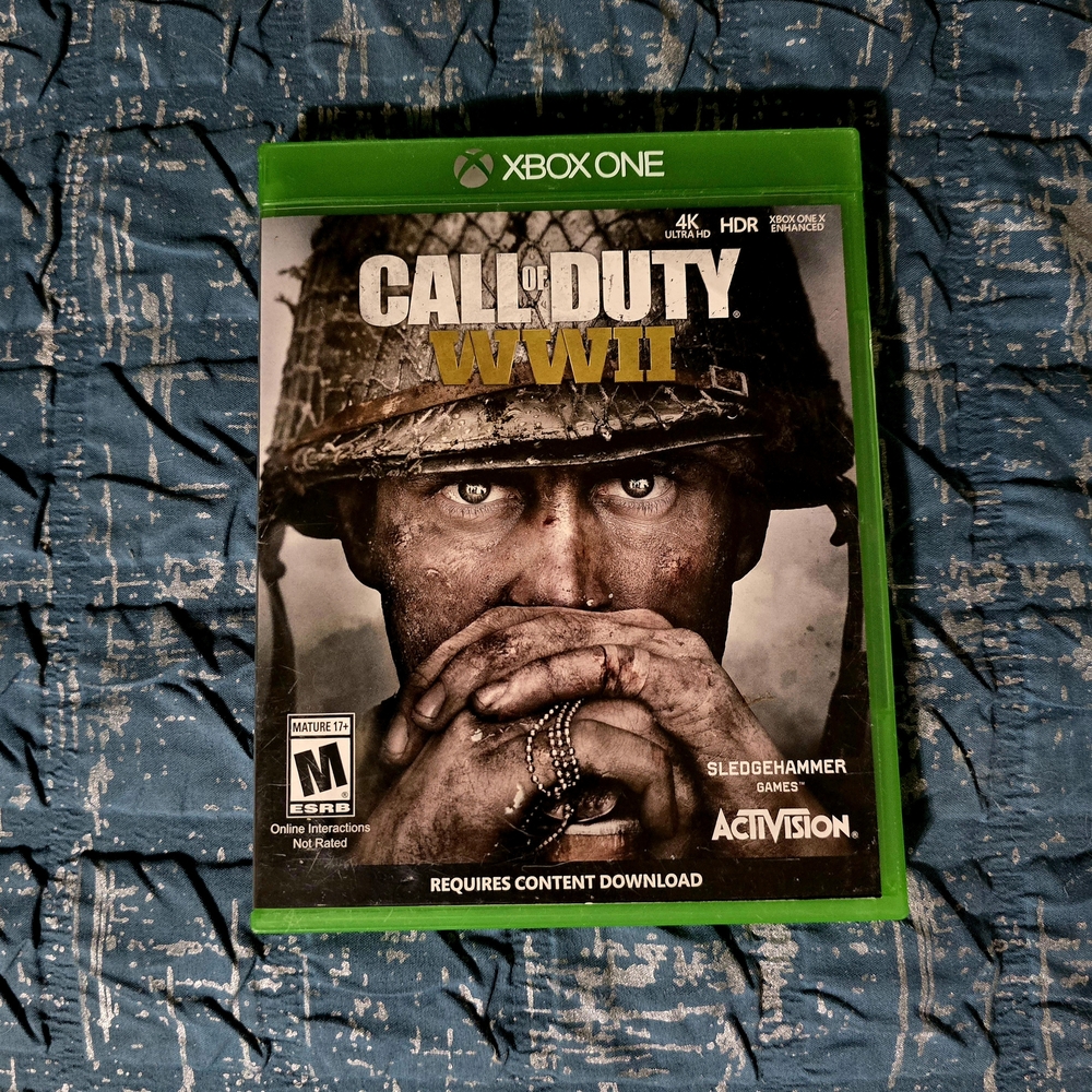 Call of Duty: WWII for Xbox One - Green Case